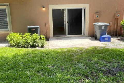 Townhouse in Boynton Beach, Florida 3 bedrooms, 148.27 sq.m. № 2178951 - photo 3