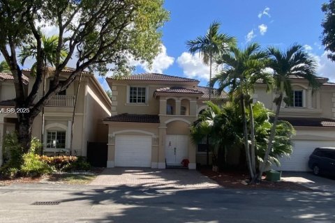 Villa ou maison à Doral, Floride 3 chambres, 195.47 m2 № 1951989