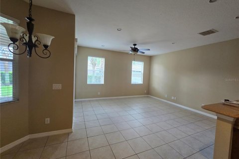 Снять в аренду таунхаус в Винтер-Спрингс, Флорида 5 комнат, 177.81м2, № 1870976 - фото 4