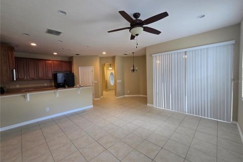 Снять в аренду таунхаус в Винтер-Спрингс, Флорида 5 комнат, 177.81м2, № 1870976 - фото 3