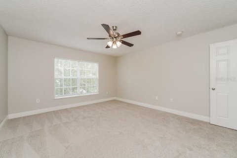 Villa ou maison à louer à Kissimmee, Floride: 4 chambres, 221.11 m2 № 2100206 - photo 12