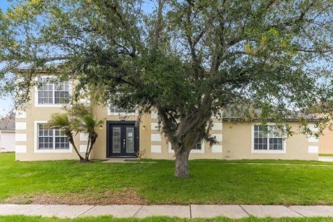 Villa ou maison à Kissimmee, Floride 4 chambres, 221.11 m2 № 2100206