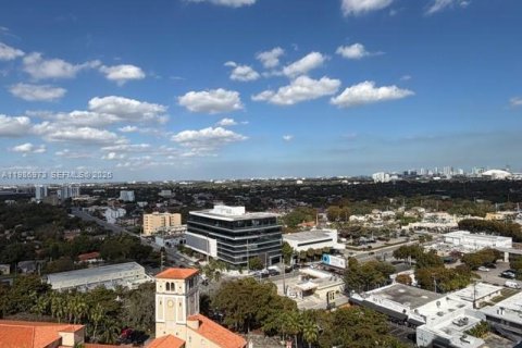 Condo in Coral Gables, Florida, 2 bedrooms  № 2051698 - photo 2