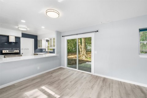 Villa ou maison à vendre à Gainesville, Floride: 2 chambres, 83.98 m2 № 2377097 - photo 12