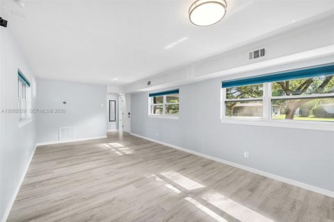 Villa ou maison à vendre à Gainesville, Floride: 2 chambres, 83.98 m2 № 2377097 - photo 11