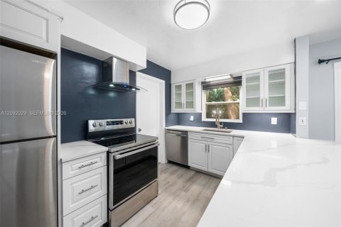 Villa ou maison à vendre à Gainesville, Floride: 2 chambres, 83.98 m2 № 2377097 - photo 15