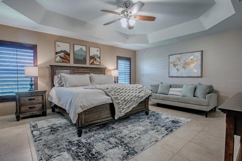 House in The Villages, Florida 3 bedrooms, 179.95 sq.m. № 1901278 - photo 16