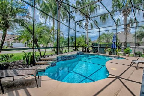 House in The Villages, Florida 3 bedrooms, 179.95 sq.m. № 1901278 - photo 9