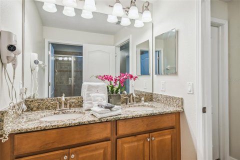 Adosado en venta en Kissimmee, Florida, 4 dormitorios, 176.7 m2 № 2097497 - foto 23