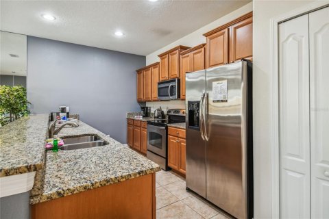 Adosado en venta en Kissimmee, Florida, 4 dormitorios, 176.7 m2 № 2097497 - foto 8