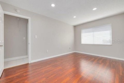 Снять в аренду кондоминиум в Сент-Питерсберг, Флорида 2 спальни, 71.07м2, № 1800371 - фото 9