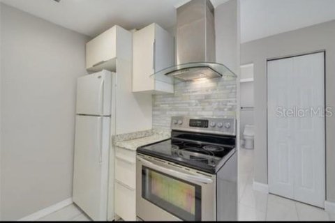 Снять в аренду кондоминиум в Сент-Питерсберг, Флорида 2 спальни, 71.07м2, № 1800371 - фото 5