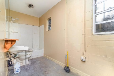 Immobilier commercial à vendre à Sanford, Floride: 417.41 m2 № 2128543 - photo 26