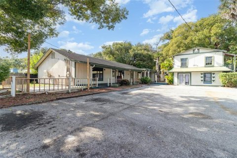 Immobilier commercial à Sanford, Floride 417.41 m2 № 2128543