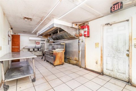 Immobilier commercial à vendre à Sanford, Floride: 417.41 m2 № 2128543 - photo 12
