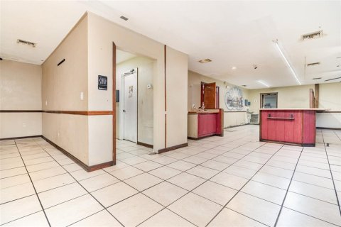 Immobilier commercial à vendre à Sanford, Floride: 417.41 m2 № 2128543 - photo 8