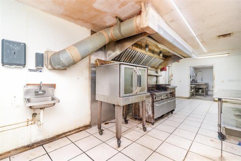 Immobilier commercial à vendre à Sanford, Floride: 417.41 m2 № 2128543 - photo 13