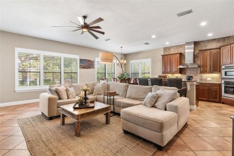 House in Mount Dora, Florida 3 bedrooms, 277.22 sq.m. № 2116254 - photo 15