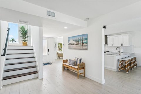 Villa ou maison à vendre à Belleair Beach, Floride: 4 chambres, 258.36 m2 № 1799782 - photo 13