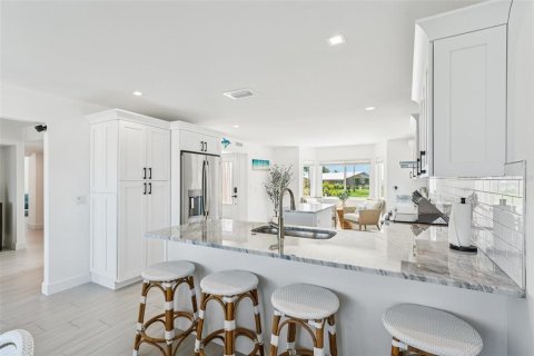 Villa ou maison à vendre à Belleair Beach, Floride: 4 chambres, 258.36 m2 № 1799782 - photo 24