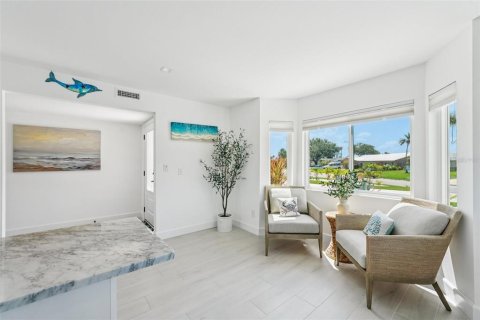 Villa ou maison à vendre à Belleair Beach, Floride: 4 chambres, 258.36 m2 № 1799782 - photo 14