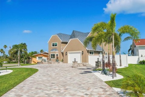 Villa ou maison à vendre à Belleair Beach, Floride: 4 chambres, 258.36 m2 № 1799782 - photo 6