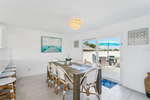 Villa ou maison à vendre à Belleair Beach, Floride: 4 chambres, 258.36 m2 № 1799782 - photo 25