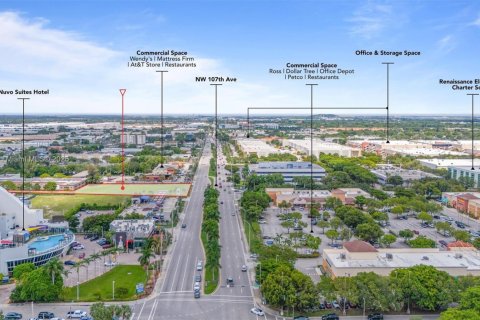Propiedad comercial en venta en Sweetwater, Florida № 1943671 - foto 4