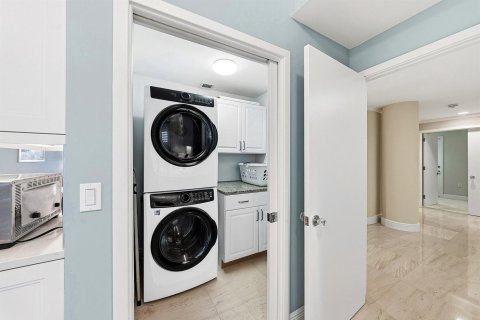 Copropriété à vendre à Stuart, Floride: 2 chambres, 223.43 m2 № 2242851 - photo 27