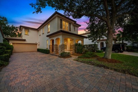 House in Palm Beach Gardens, Florida 3 bedrooms, 153.38 sq.m. № 2089586 - photo 2