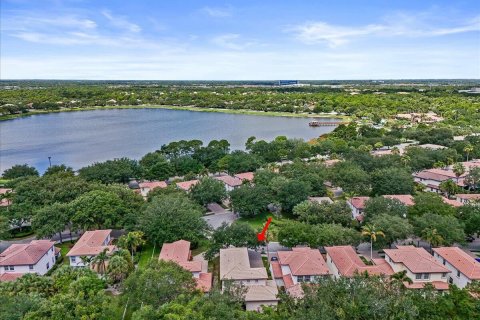 House in Palm Beach Gardens, Florida 3 bedrooms, 153.38 sq.m. № 2089586 - photo 29