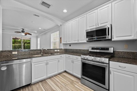 House in Palm Beach Gardens, Florida 3 bedrooms, 153.38 sq.m. № 2089586 - photo 5