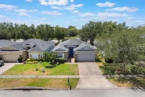House in Oviedo, Florida 3 bedrooms, 143.91 sq.m. № 2430726 - photo 4