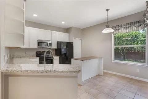 House in Oviedo, Florida 3 bedrooms, 143.91 sq.m. № 2430726 - photo 9