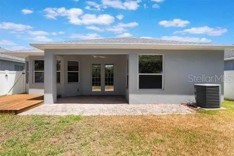 House in Oviedo, Florida 3 bedrooms, 143.91 sq.m. № 2430726 - photo 5