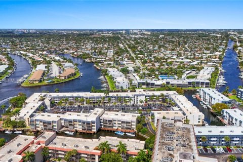 Condo in Pompano Beach, Florida, 2 bedrooms  № 1983655 - photo 6