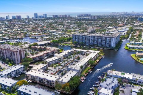 Condo in Pompano Beach, Florida, 2 bedrooms  № 1983655