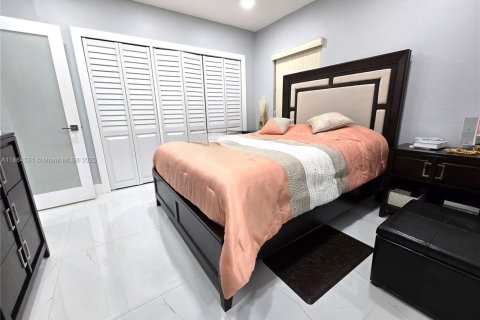 Купить виллу или дом в Хайалиа, Флорида 2 спальни, 118.26м2, № 1957919 - фото 25