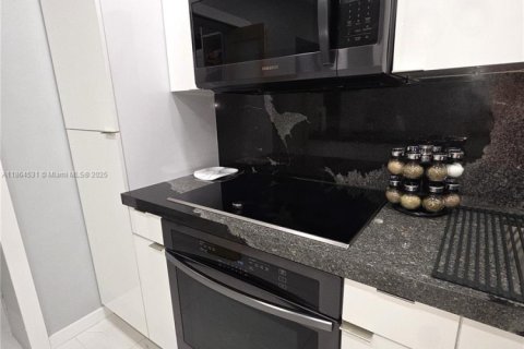 Купить виллу или дом в Хайалиа, Флорида 2 спальни, 118.26м2, № 1957919 - фото 3