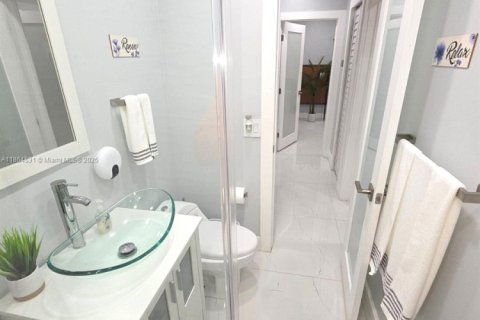 Купить виллу или дом в Хайалиа, Флорида 2 спальни, 118.26м2, № 1957919 - фото 20