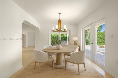 Villa ou maison à vendre à North Miami, Floride: 4 chambres, 269.32 m2 № 1974318 - photo 2