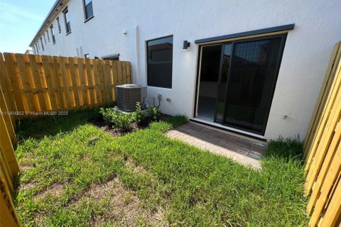 Touwnhouse à vendre à Miami, Floride: 3 chambres, 138.98 m2 № 1955836 - photo 22