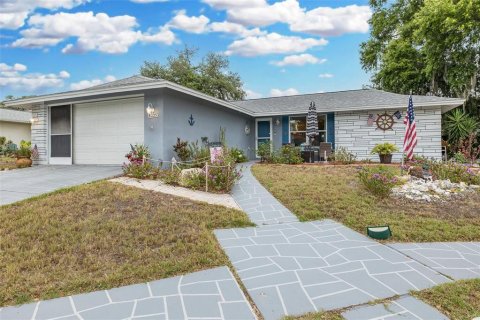 House in Port Richey, Florida 2 bedrooms, 144.93 sq.m. № 2106631 - photo 22