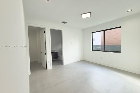 Купить виллу или дом в Форт-Лодердейл, Флорида 4 спальни, № 2056000 - фото 27