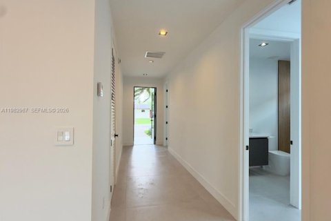 Купить виллу или дом в Форт-Лодердейл, Флорида 4 спальни, № 2056000 - фото 9