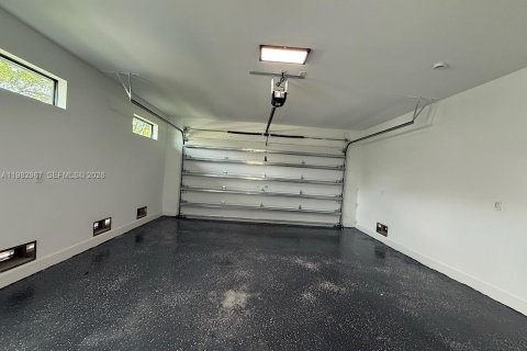 Купить виллу или дом в Форт-Лодердейл, Флорида 4 спальни, № 2056000 - фото 24