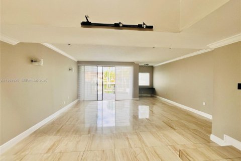 Touwnhouse à louer à Sunny Isles Beach, Floride: 3 chambres, 210.42 m2 № 2049817 - photo 10