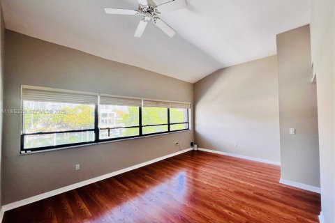 Touwnhouse à louer à Sunny Isles Beach, Floride: 3 chambres, 210.42 m2 № 2049817 - photo 19