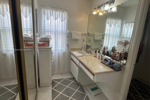 House in Orlando, Florida 3 bedrooms № 1830378 - photo 9