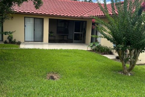 House in Orlando, Florida 3 bedrooms № 1830378 - photo 3
